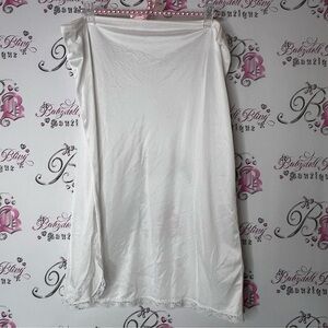 Slip skirt lace Lacie shimmer shiny vintage Elegant White coquette dainty